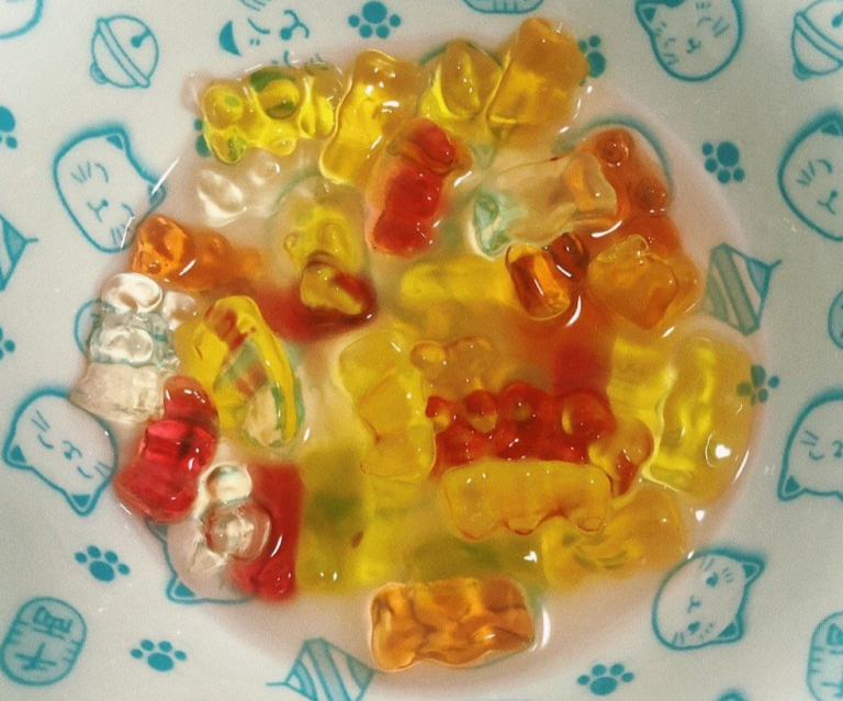 Are gummy bears pork？